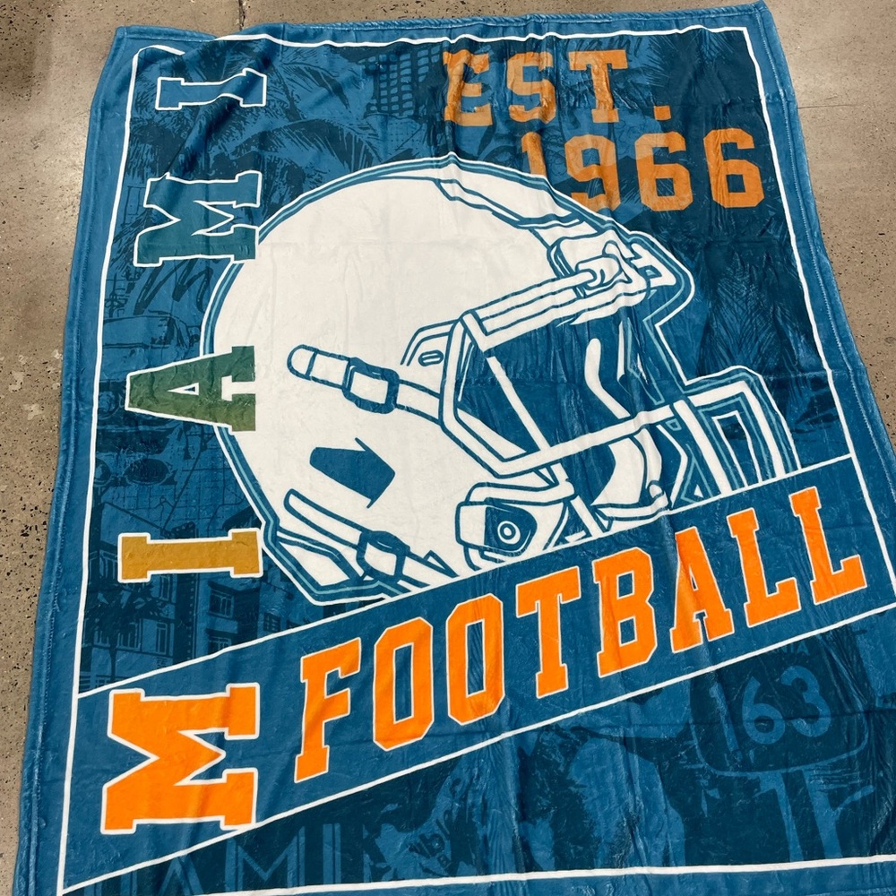 Miami Dolphins 102x60 Light Weight Fleece Throw Blanket